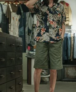 Non Stock MFG. CO. Plants & Flowers Pattern Aloha Shirt - Navy
