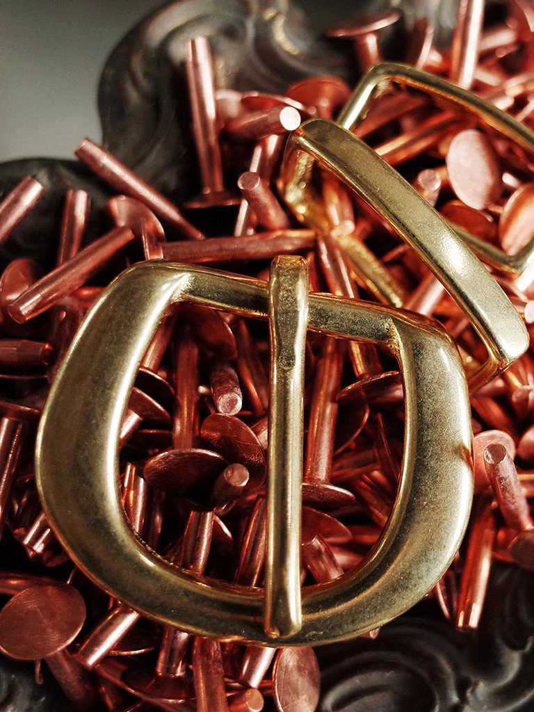 Old Selling Leather Vintage Style Brass Horseshoe Buckle Leather Belt ACCESSORIES 16 Old Selling Leather Vintage Style Brass Horseshoe Buckle Leather Belt ACCESSORIES