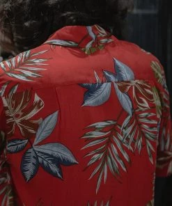 Non Stock MFG. CO. Plants & Flowers Pattern Aloha Shirt - Red TOPS